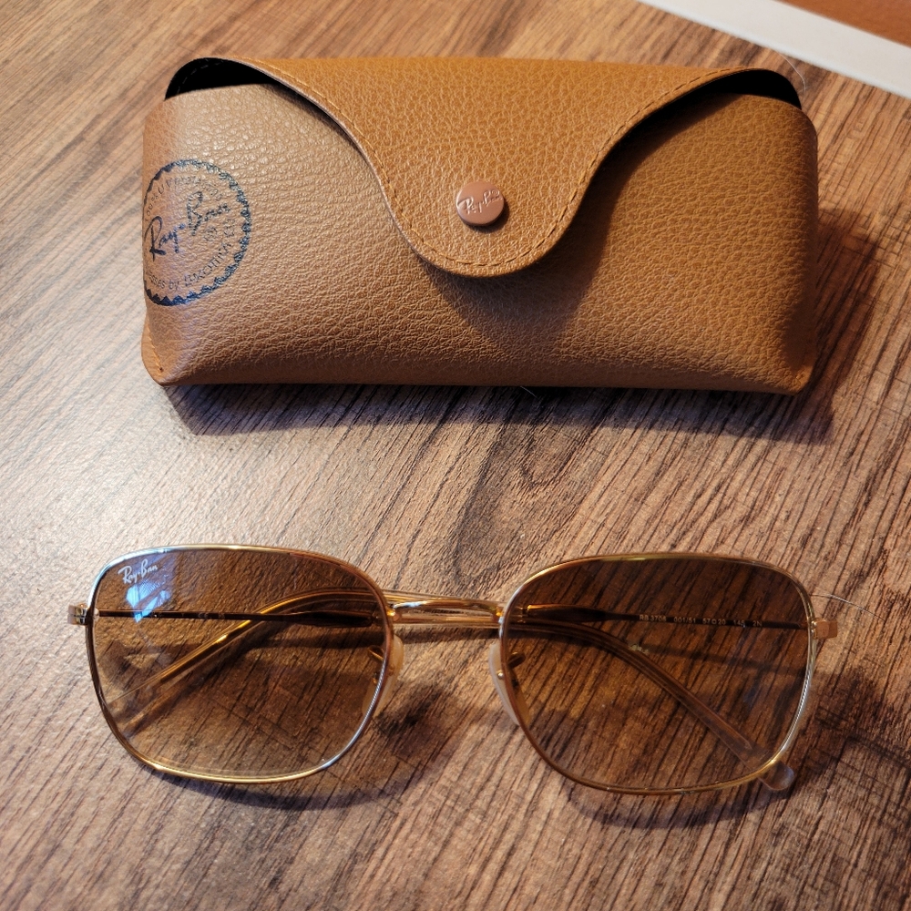 Ray-Ban Gold/ Brown Sunglasses with Case